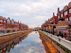 La Riviera PIK 2 - Kota Belanda by deny