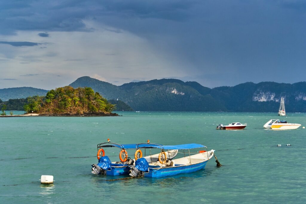 Langkawi menjadi salah satu destinasi wisata alam terbaik di Malaysia