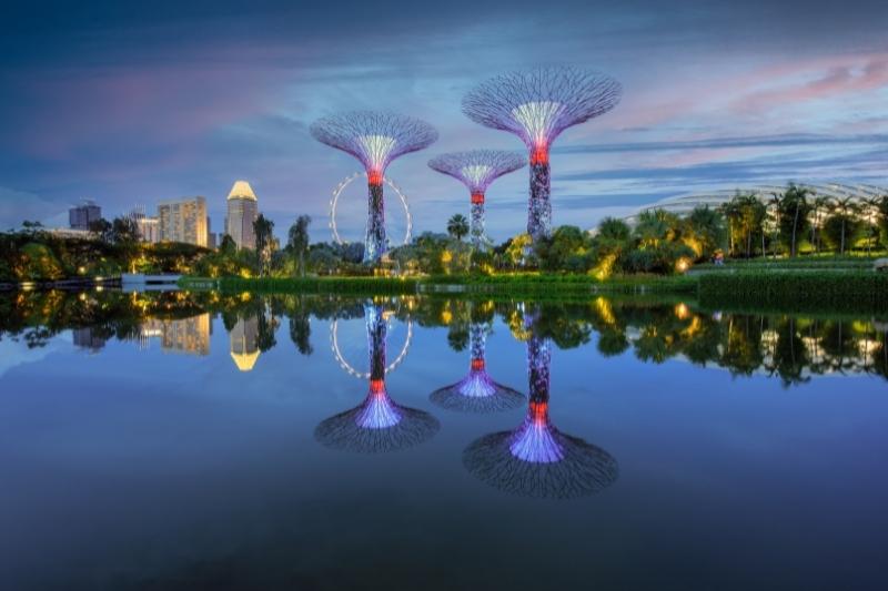 Garden Bay the Bay dilihat dari kejauhan