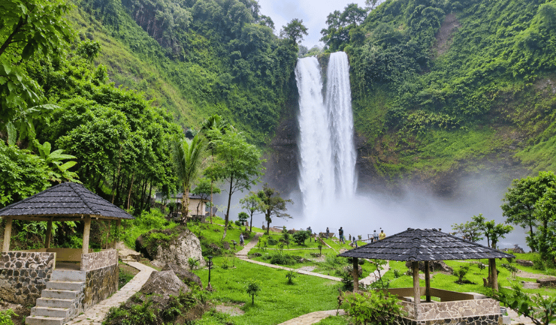 Curug Sanghyang Taraje