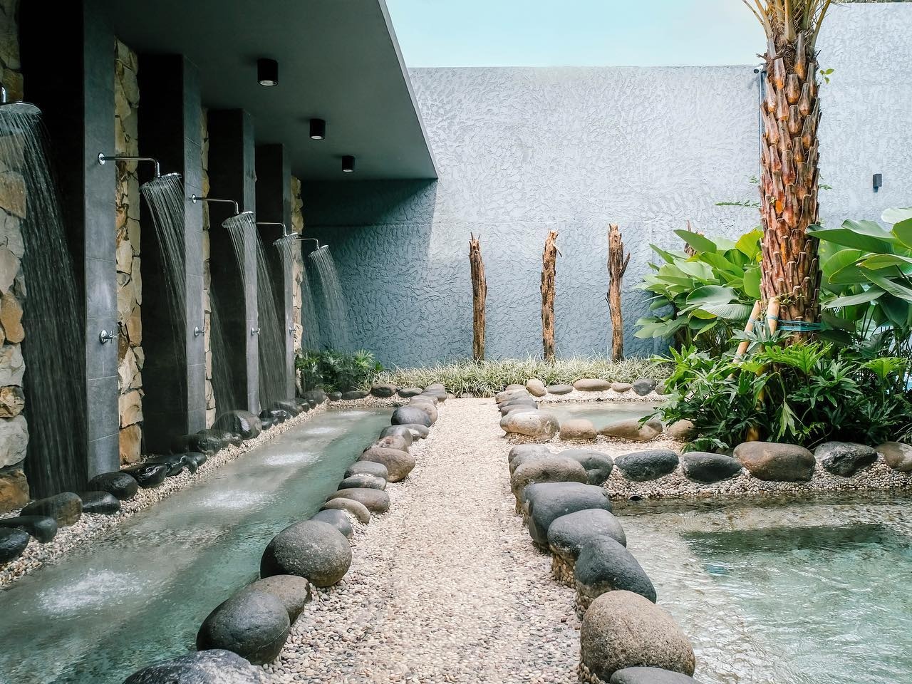 Hanjuang Hot Spring by Tirtagangga Garut