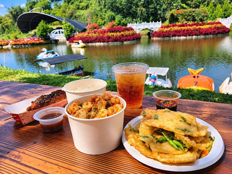 Menu makanan di Taman Lembah Dewata